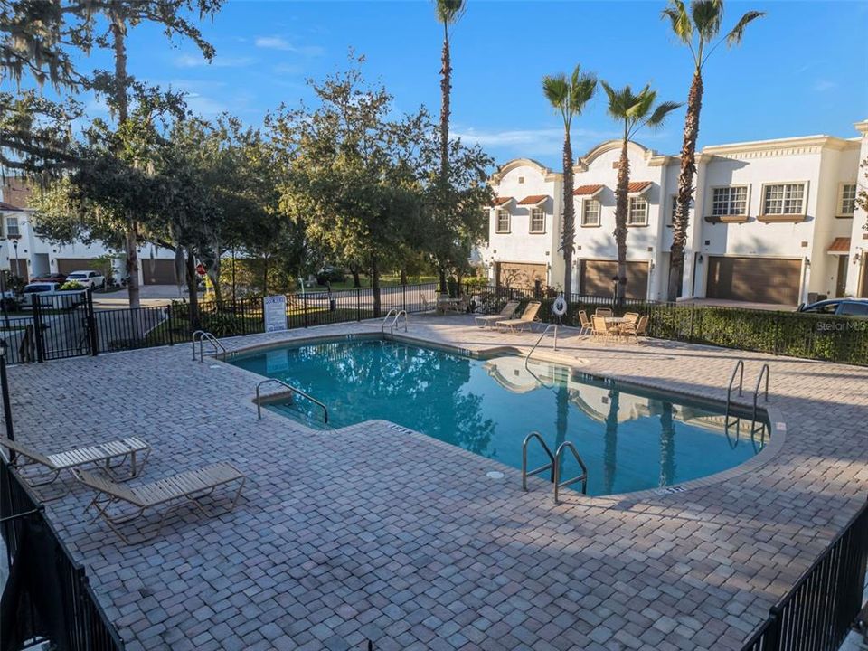 For Sale: $349,900 (3 beds, 2 baths, 2180 Square Feet)