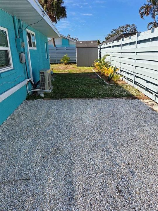 For Sale: $499,900 (2 beds, 2 baths, 1319 Square Feet)