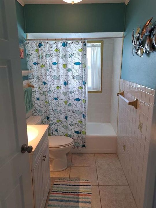 For Sale: $499,900 (2 beds, 2 baths, 1319 Square Feet)