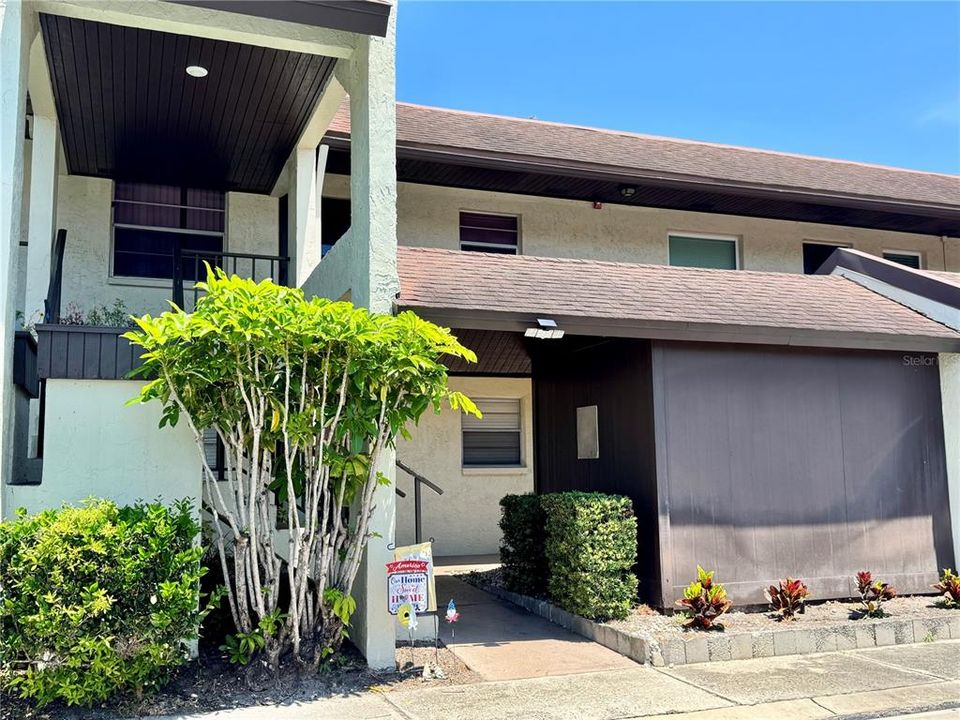 出租: $1,650 (2 贝兹, 1 浴室, 795 平方英尺)