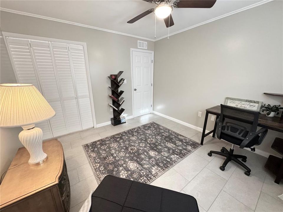 出租: $1,650 (2 贝兹, 1 浴室, 795 平方英尺)