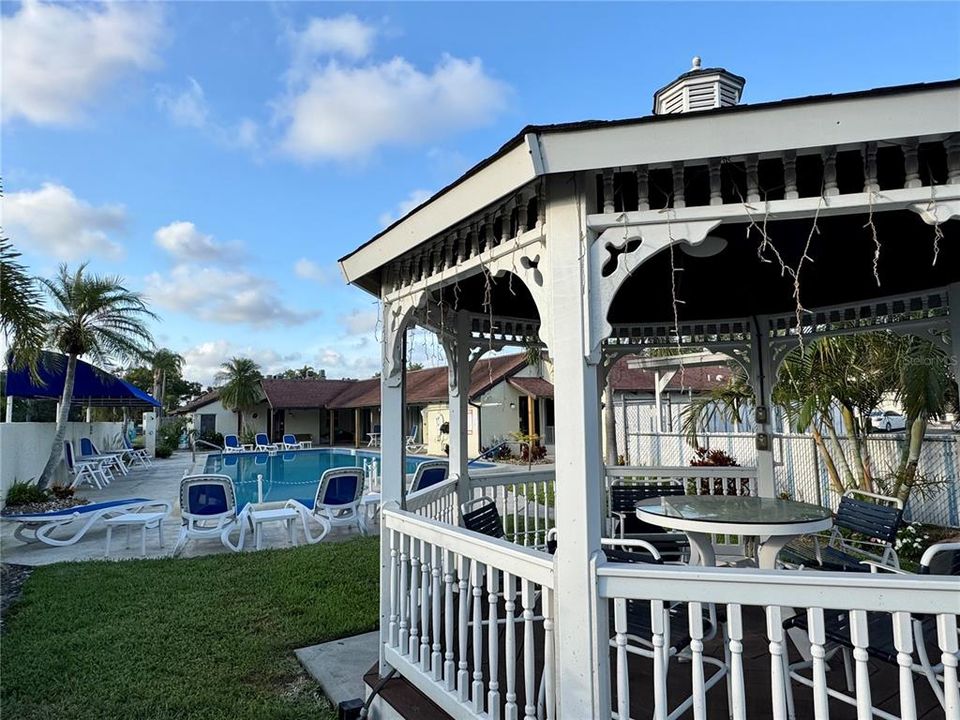 出租: $1,650 (2 贝兹, 1 浴室, 795 平方英尺)