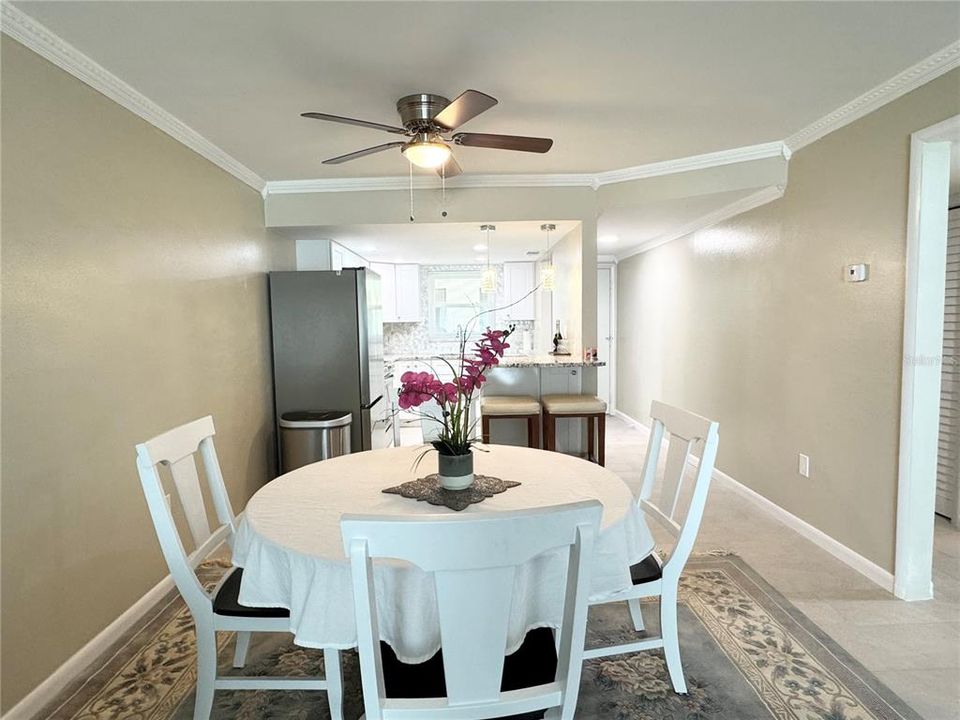 出租: $1,650 (2 贝兹, 1 浴室, 795 平方英尺)