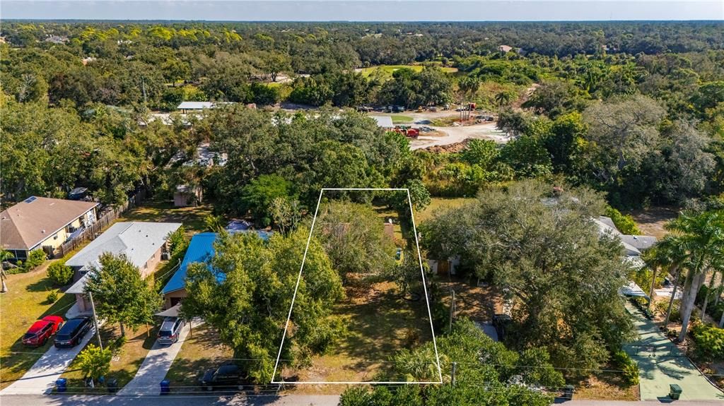 待售: $250,000 (2 贝兹, 1 浴室, 732 平方英尺)