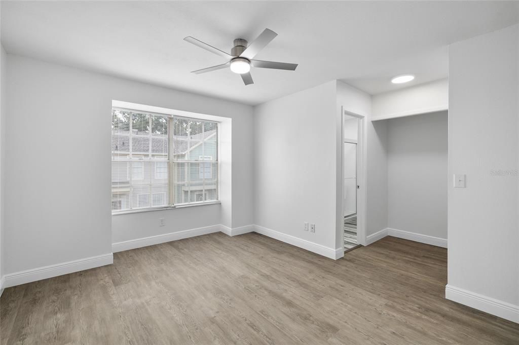 En Venta: $279,900 (3 camas, 2 baños, 1358 Pies cuadrados)