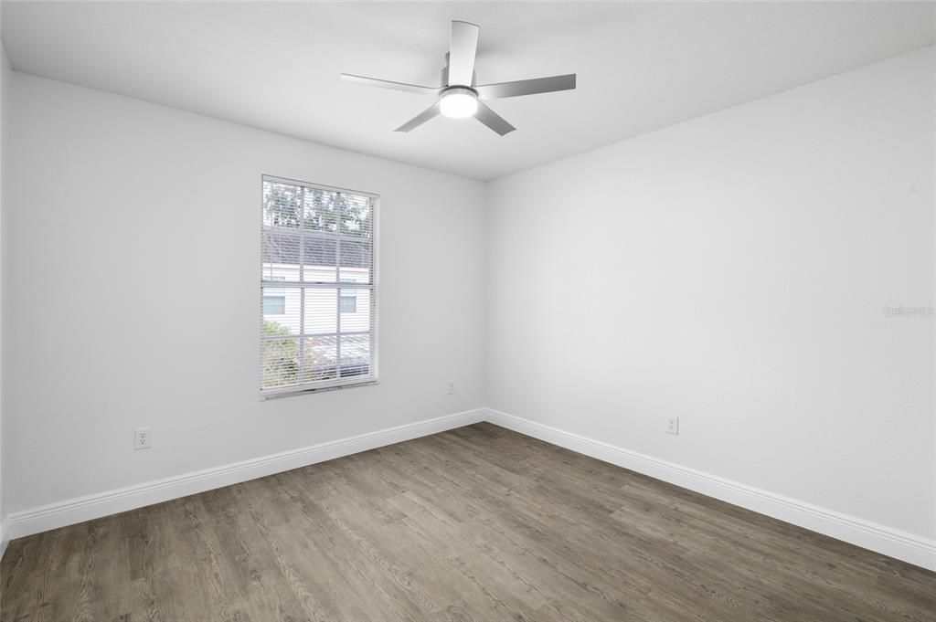 En Venta: $279,900 (3 camas, 2 baños, 1358 Pies cuadrados)