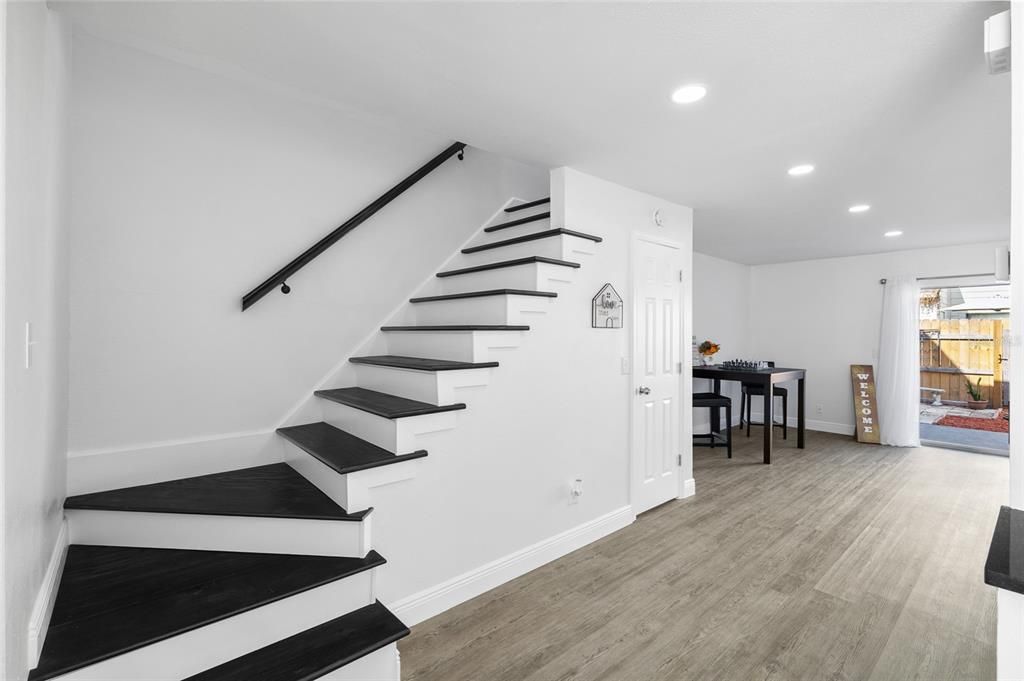 En Venta: $279,900 (3 camas, 2 baños, 1358 Pies cuadrados)