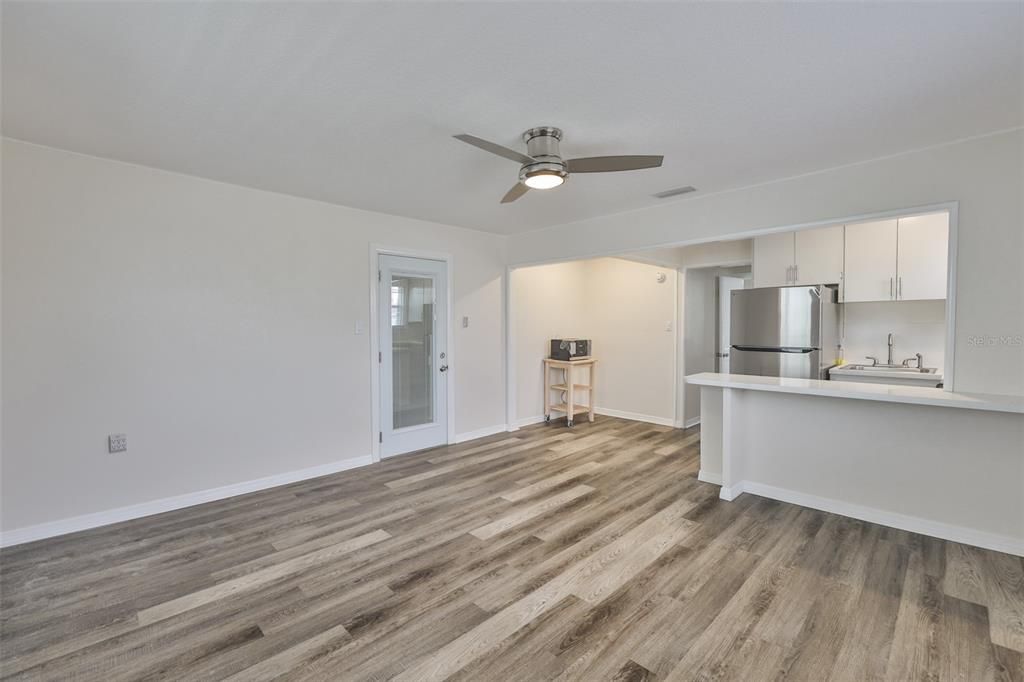 На продажу: $1,500,000 (4 спален, 0 ванн, 3116 Квадратных фут)