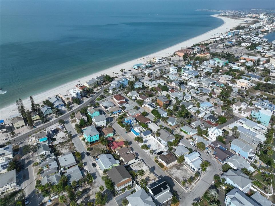 На продажу: $1,500,000 (4 спален, 0 ванн, 3116 Квадратных фут)