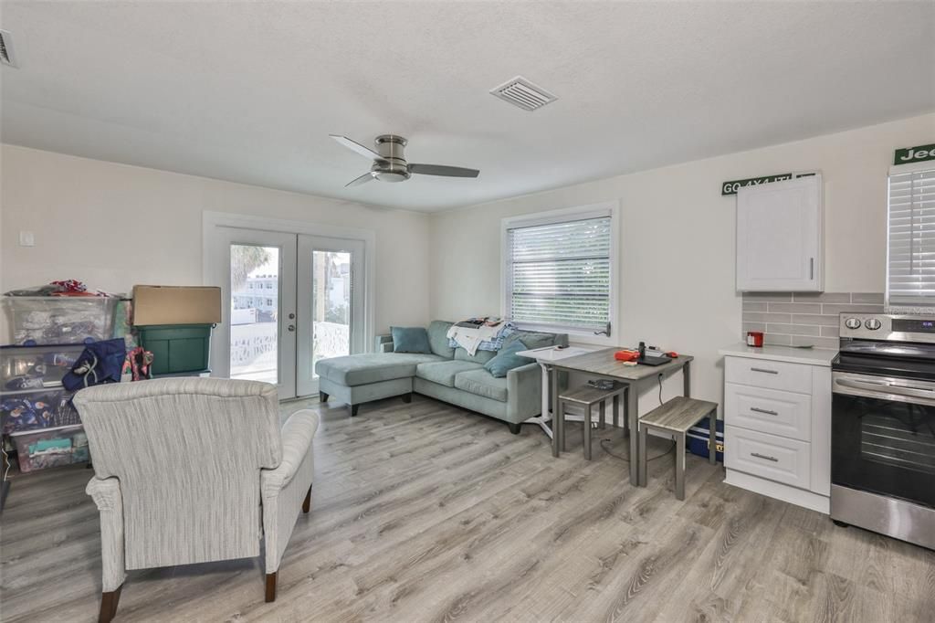 На продажу: $1,500,000 (4 спален, 0 ванн, 3116 Квадратных фут)