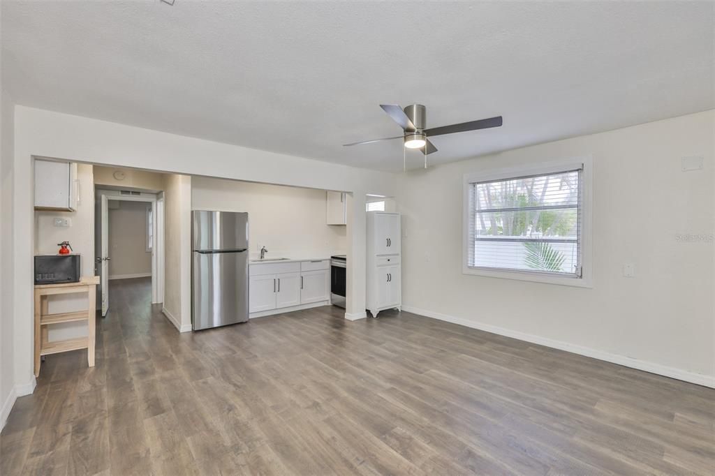 На продажу: $1,500,000 (4 спален, 0 ванн, 3116 Квадратных фут)