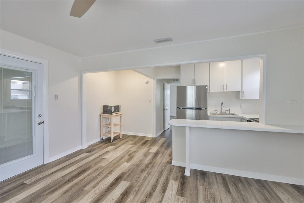 На продажу: $1,500,000 (4 спален, 0 ванн, 3116 Квадратных фут)