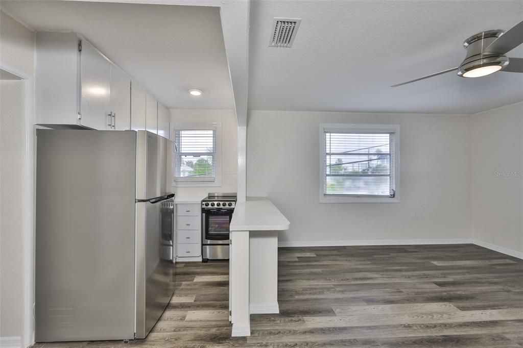 На продажу: $1,500,000 (4 спален, 0 ванн, 3116 Квадратных фут)