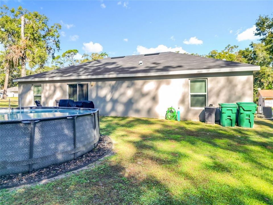 For Sale: $289,900 (3 beds, 2 baths, 1390 Square Feet)