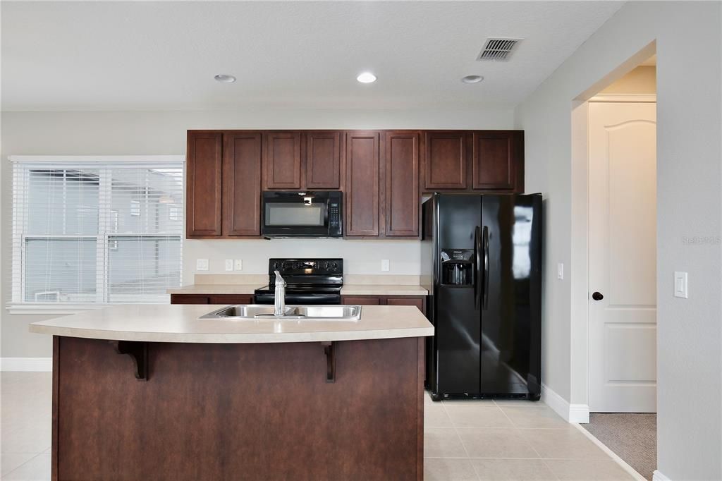 出租: $1,650 (1 贝兹, 1 浴室, 642 平方英尺)