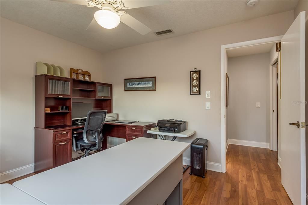 For Sale: $349,000 (2 beds, 2 baths, 1549 Square Feet)