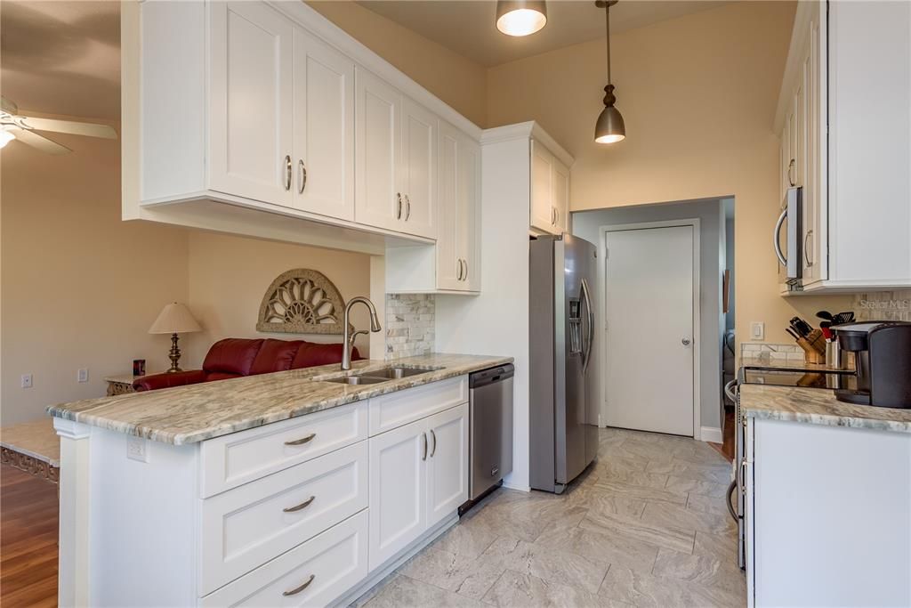 For Sale: $349,000 (2 beds, 2 baths, 1549 Square Feet)