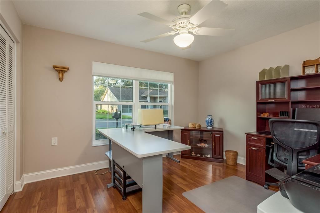 For Sale: $349,000 (2 beds, 2 baths, 1549 Square Feet)