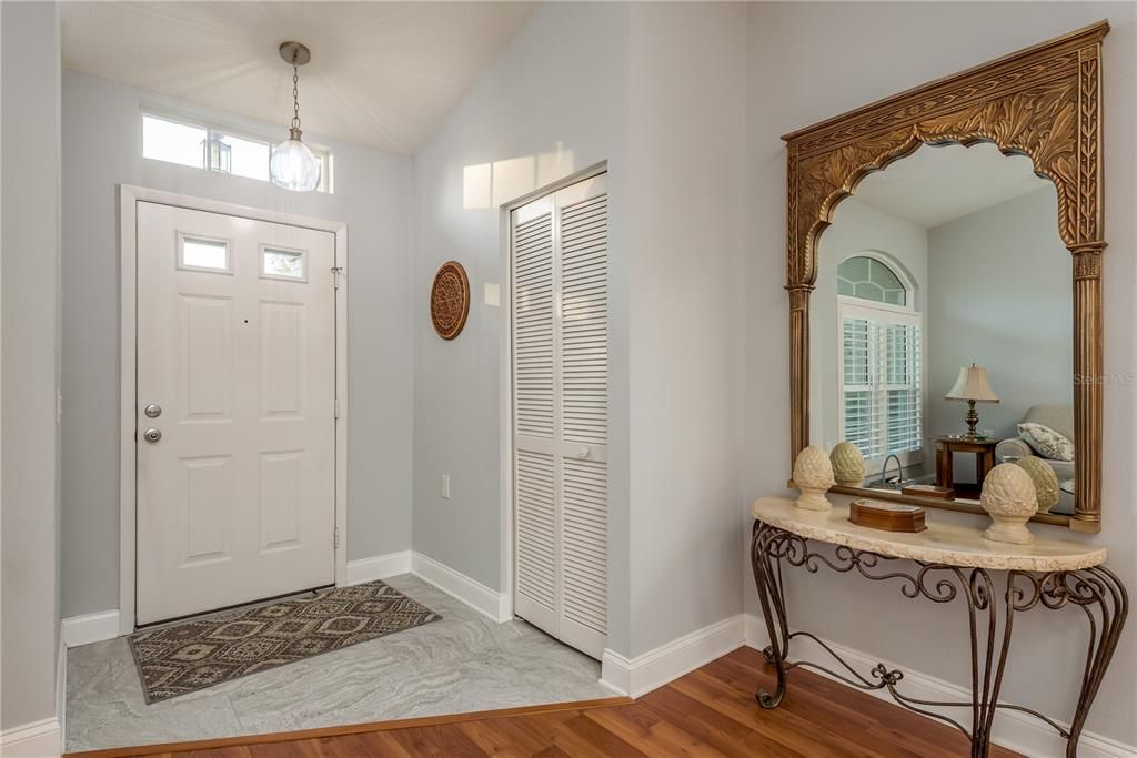 For Sale: $349,000 (2 beds, 2 baths, 1549 Square Feet)