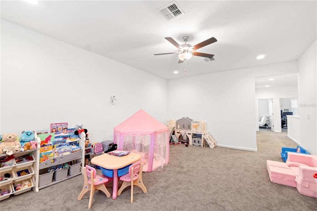 На продажу: $615,000 (4 спален, 2 ванн, 2790 Квадратных фут)