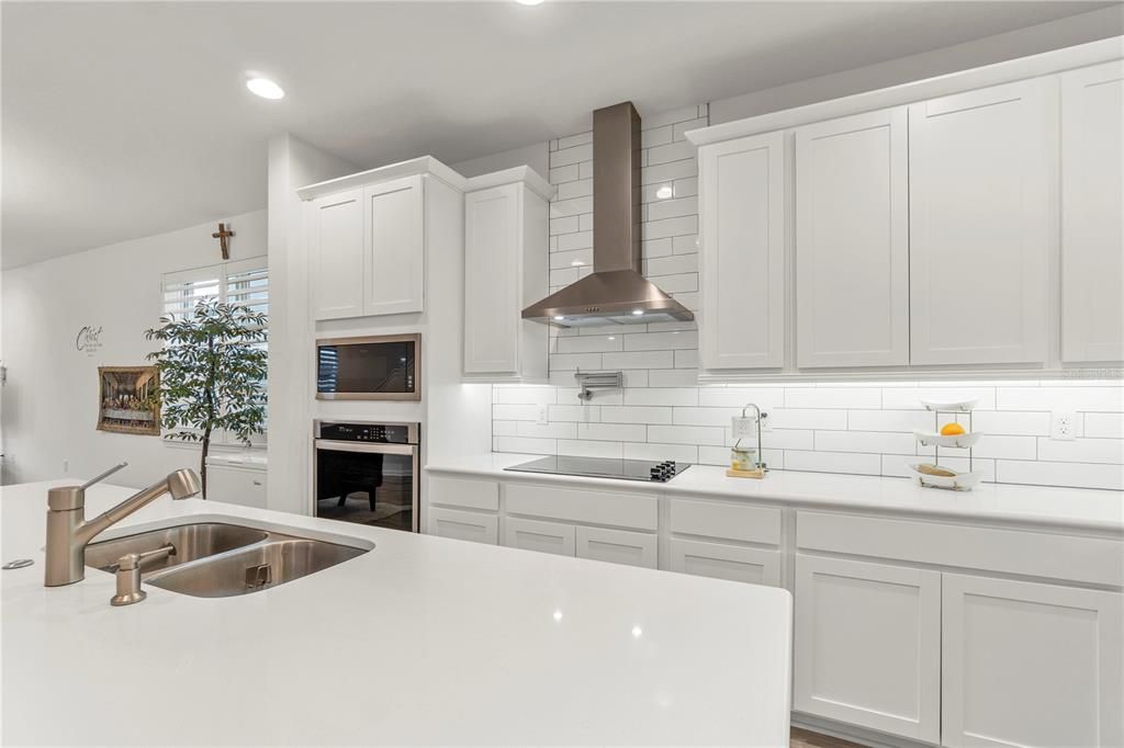 На продажу: $615,000 (4 спален, 2 ванн, 2790 Квадратных фут)