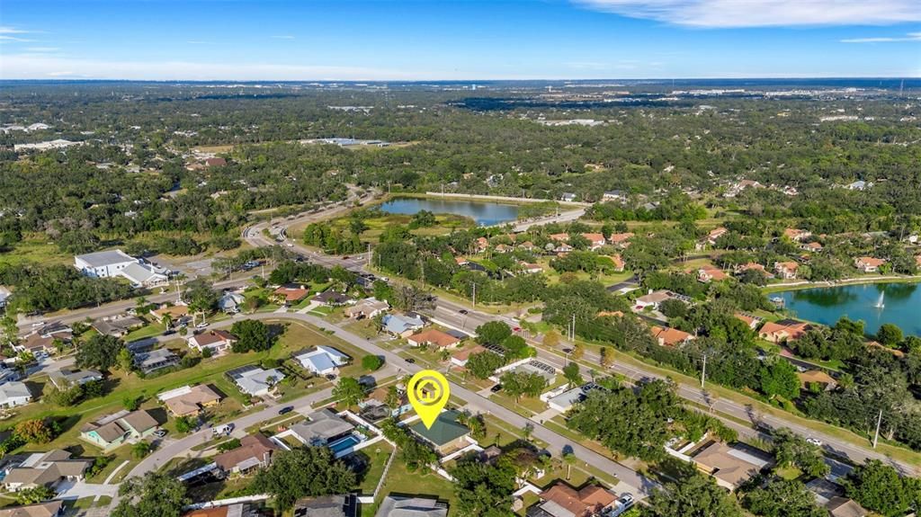 合同活跃: $439,900 (4 贝兹, 2 浴室, 2006 平方英尺)