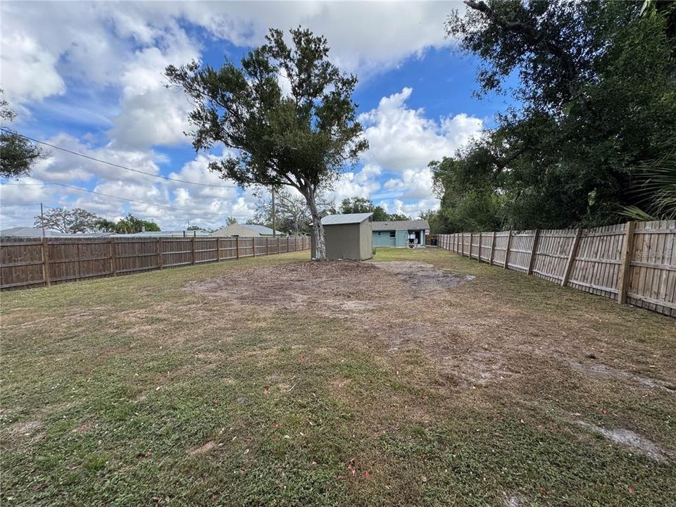 待售: $289,000 (3 贝兹, 1 浴室, 884 平方英尺)