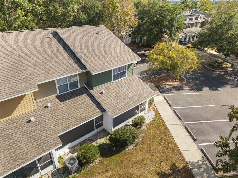 合同活跃: $225,000 (2 贝兹, 2 浴室, 1154 平方英尺)