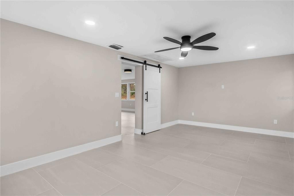 For Sale: $299,000 (3 beds, 2 baths, 2044 Square Feet)