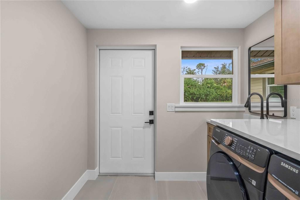 For Sale: $299,000 (3 beds, 2 baths, 2044 Square Feet)