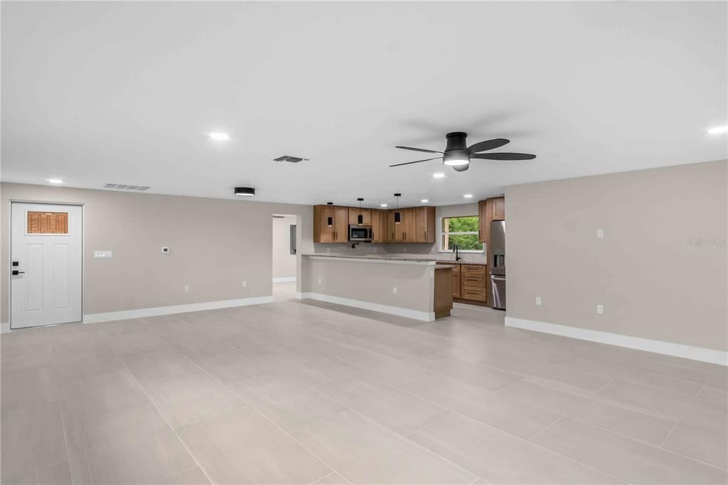 For Sale: $299,000 (3 beds, 2 baths, 2044 Square Feet)