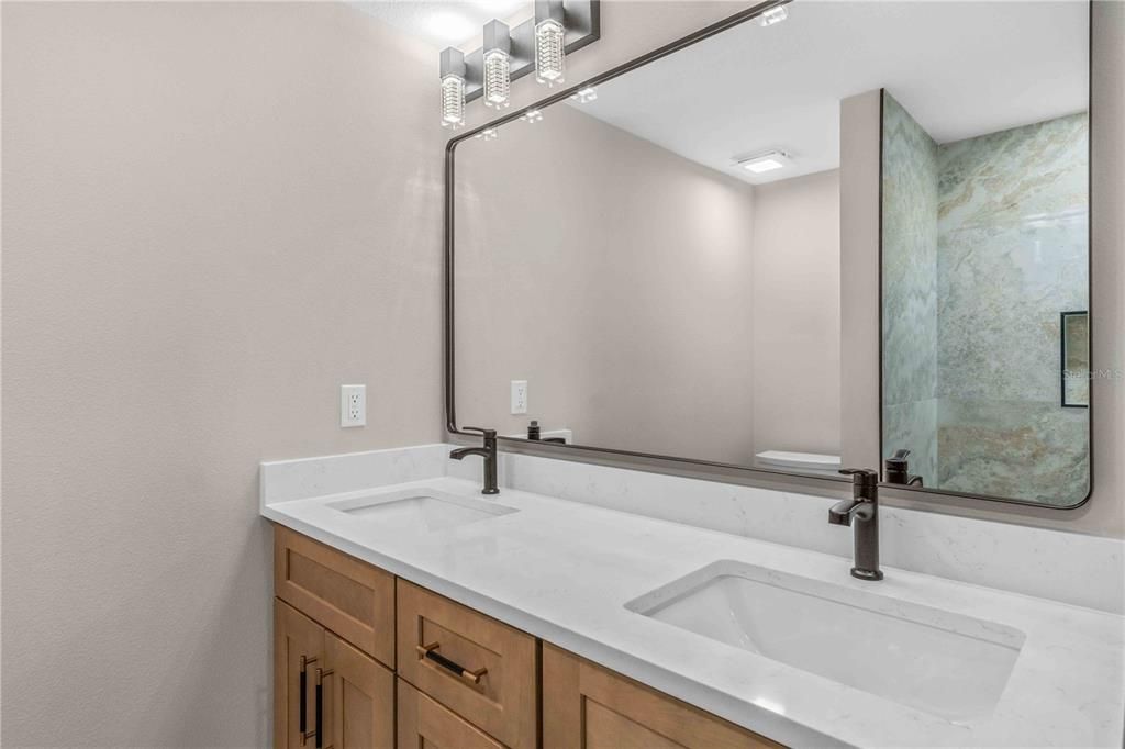 For Sale: $299,000 (3 beds, 2 baths, 2044 Square Feet)