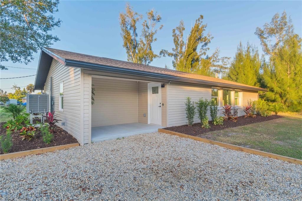 For Sale: $299,000 (3 beds, 2 baths, 2044 Square Feet)