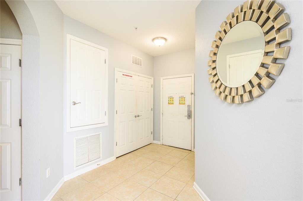 For Rent: $2,300 (3 beds, 2 baths, 1247 Square Feet)