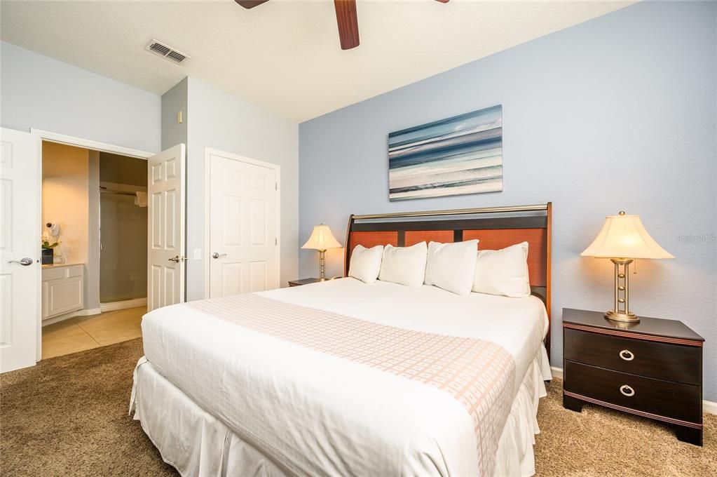 For Rent: $2,300 (3 beds, 2 baths, 1247 Square Feet)