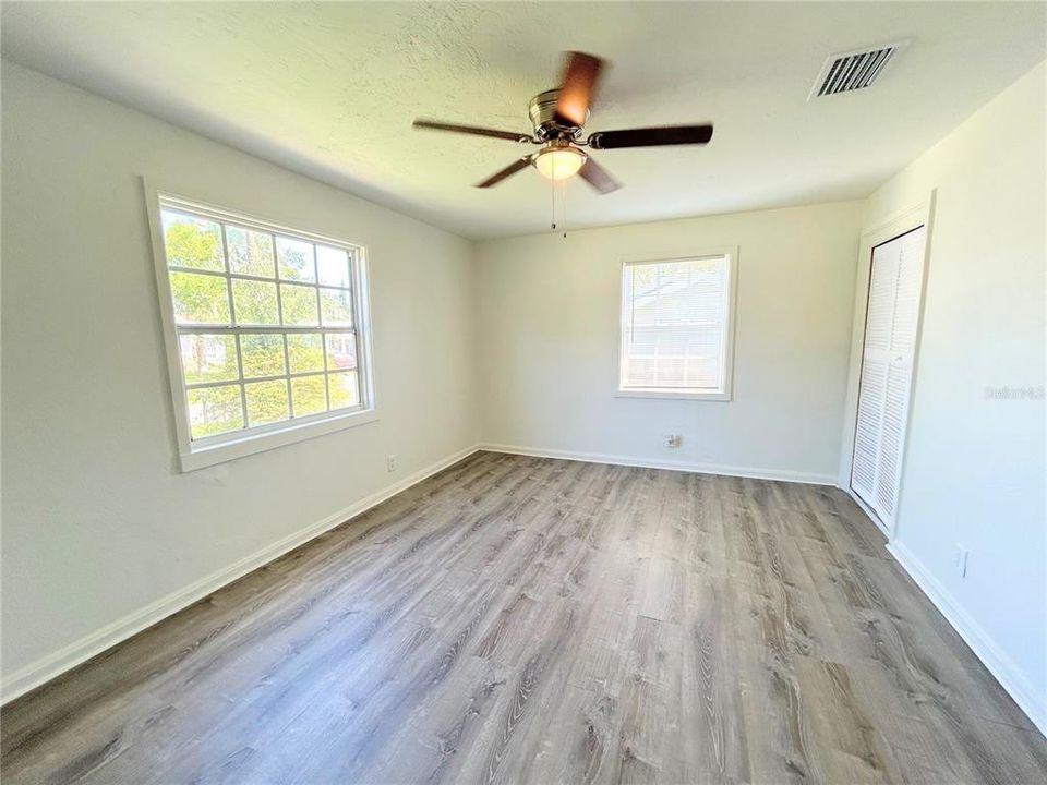 En Venta: $415,000 (3 camas, 2 baños, 1483 Pies cuadrados)