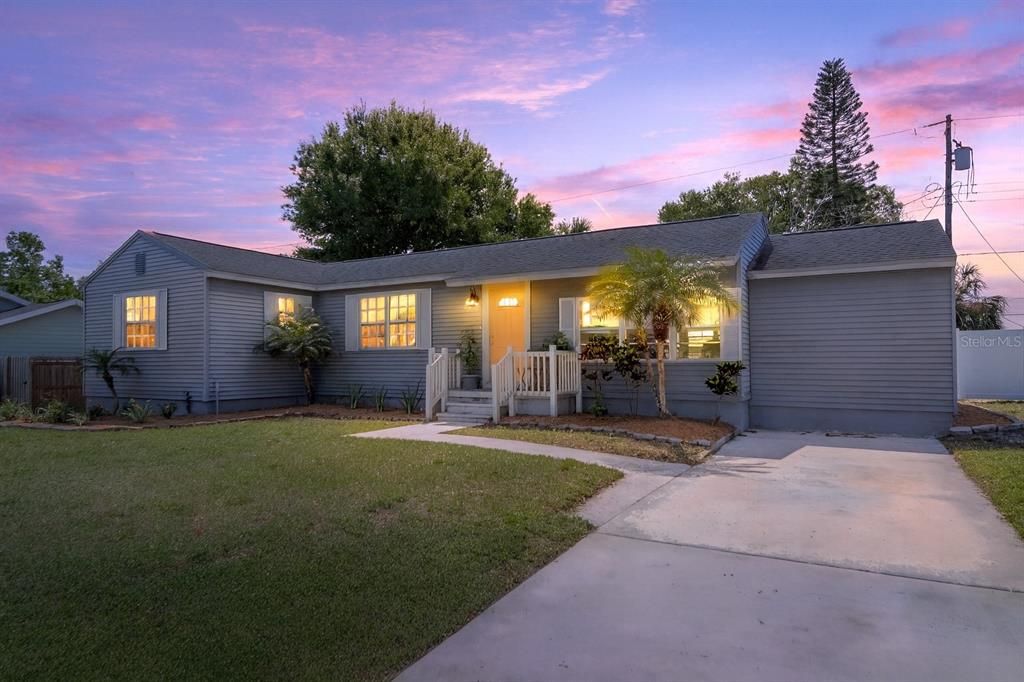 En Venta: $415,000 (3 camas, 2 baños, 1483 Pies cuadrados)