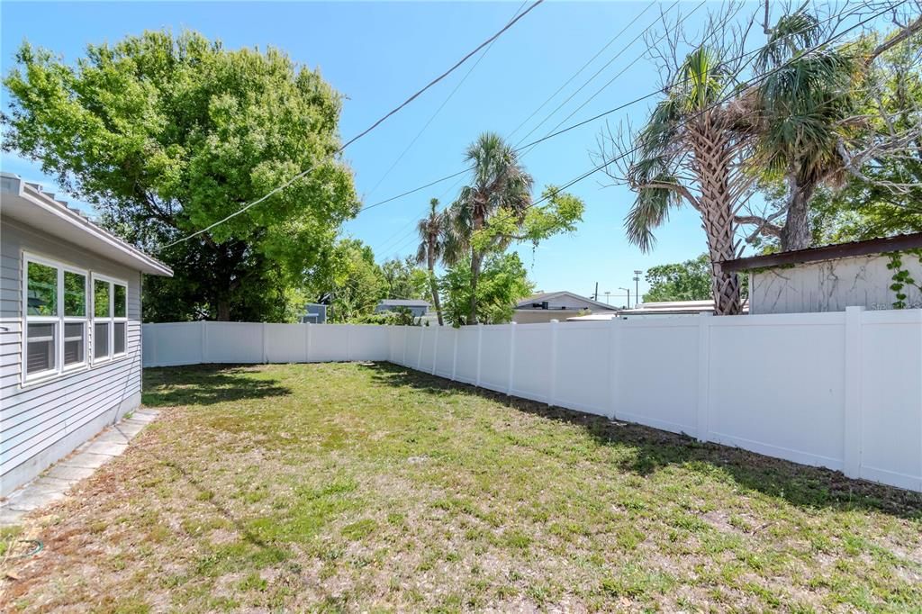 En Venta: $415,000 (3 camas, 2 baños, 1483 Pies cuadrados)