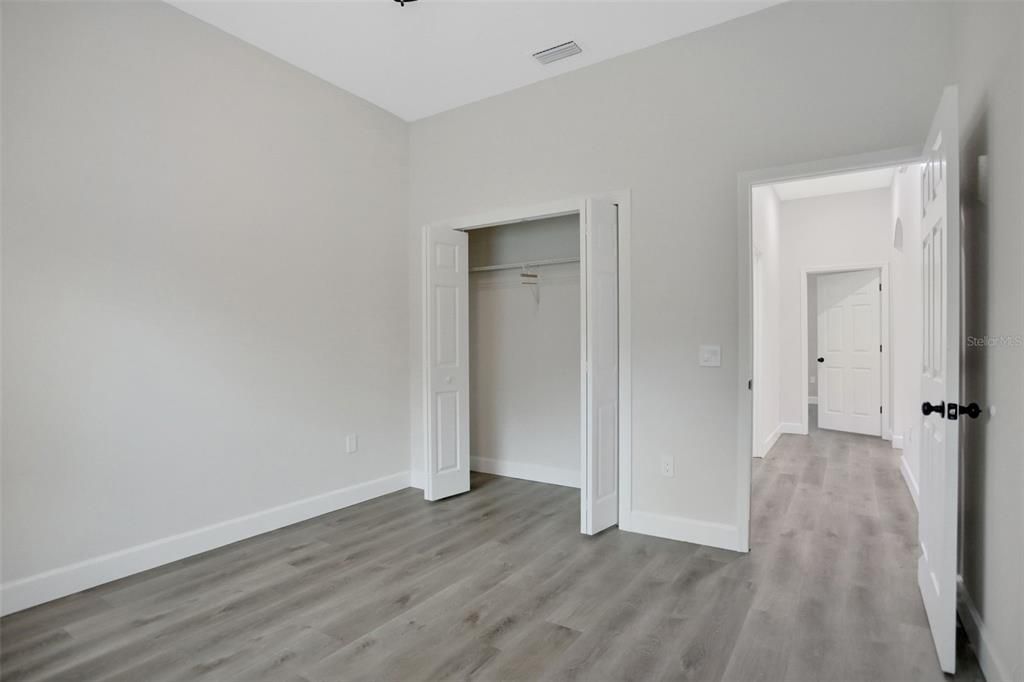 На продажу: $385,000 (3 спален, 2 ванн, 1620 Квадратных фут)