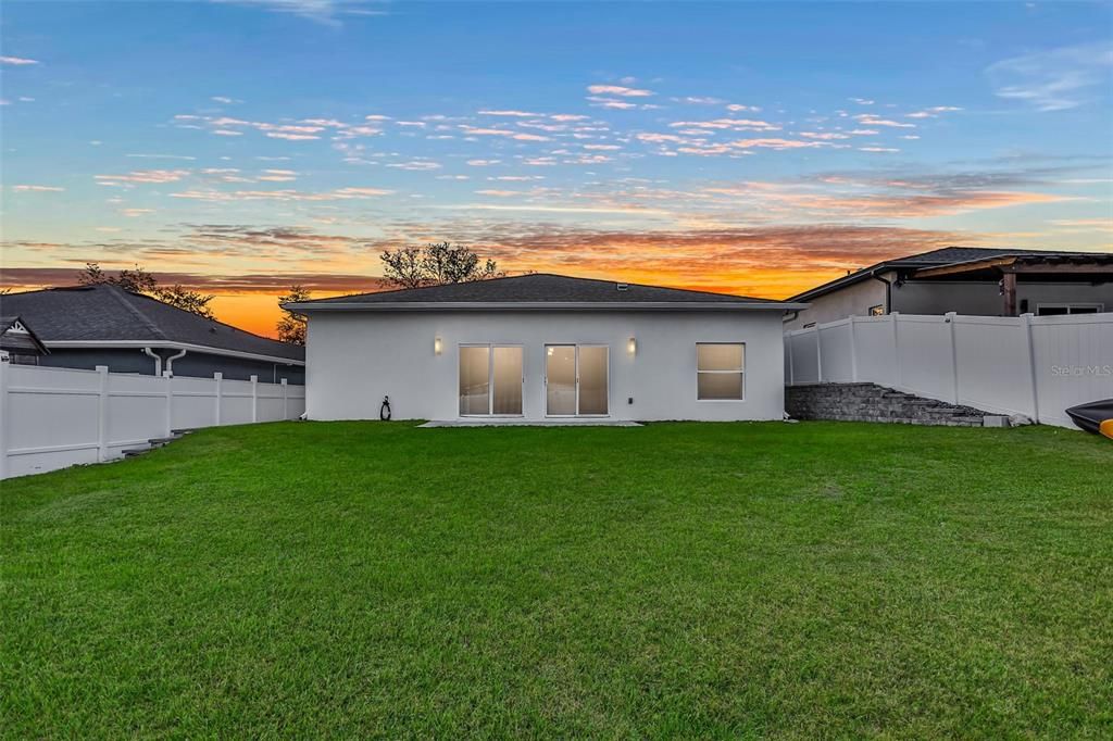 На продажу: $385,000 (3 спален, 2 ванн, 1620 Квадратных фут)