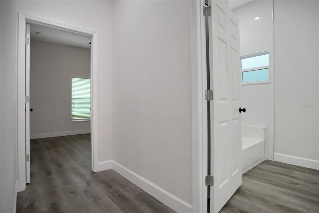 На продажу: $385,000 (3 спален, 2 ванн, 1620 Квадратных фут)