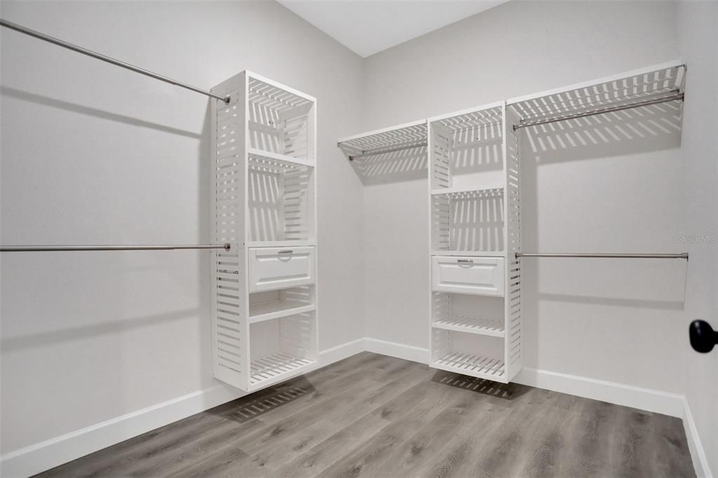 На продажу: $385,000 (3 спален, 2 ванн, 1620 Квадратных фут)