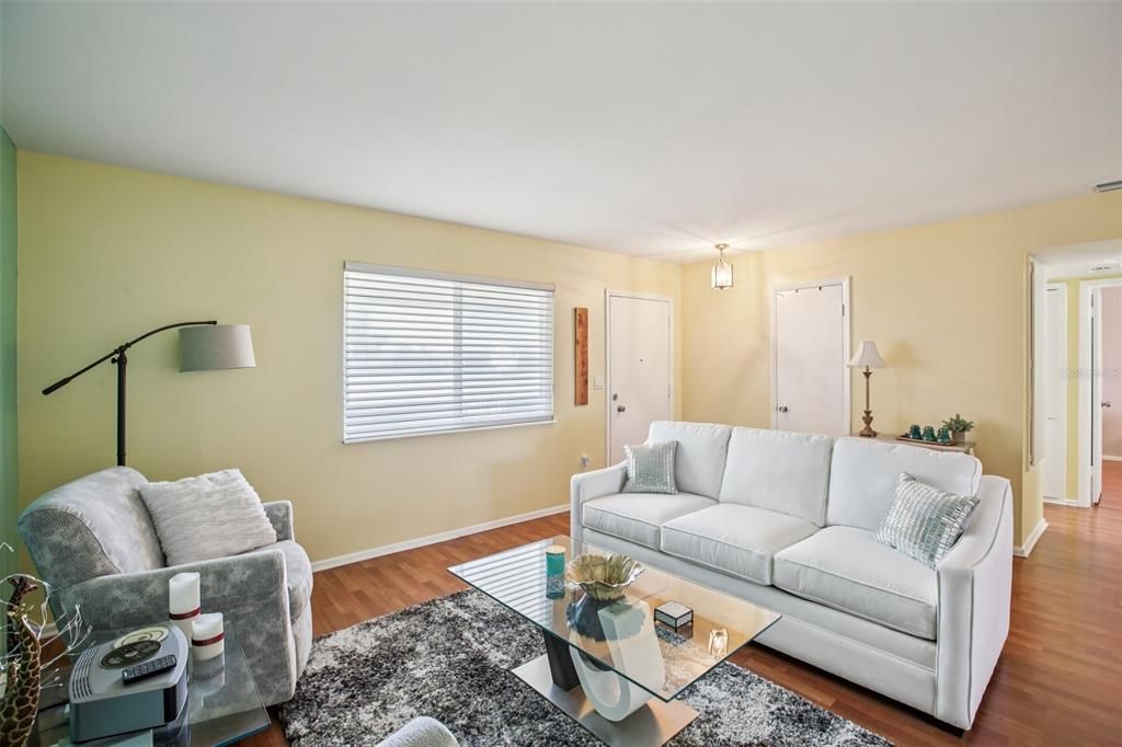 En Venta: $234,900 (2 camas, 2 baños, 1438 Pies cuadrados)