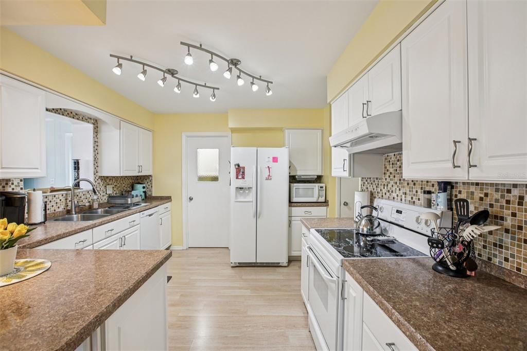 En Venta: $234,900 (2 camas, 2 baños, 1438 Pies cuadrados)