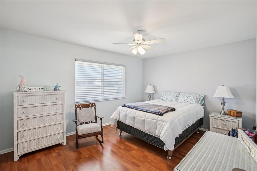 En Venta: $234,900 (2 camas, 2 baños, 1438 Pies cuadrados)