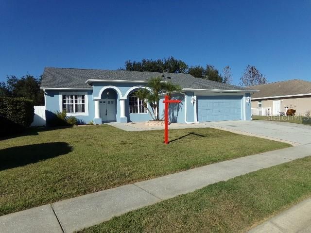 For Sale: $389,999 (4 beds, 2 baths, 1900 Square Feet)