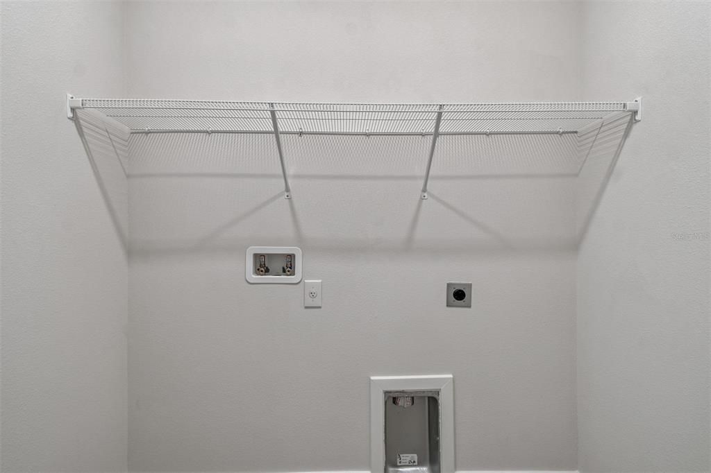 En Venta: $414,990 (3 camas, 2 baños, 2145 Pies cuadrados)