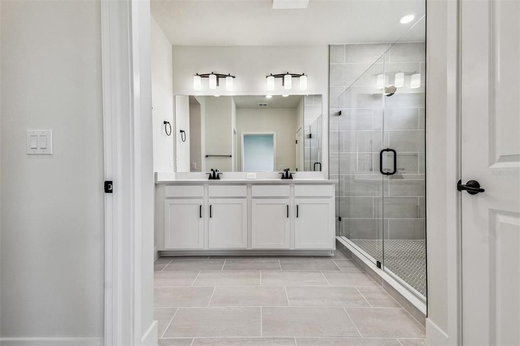 En Venta: $414,990 (3 camas, 2 baños, 2145 Pies cuadrados)