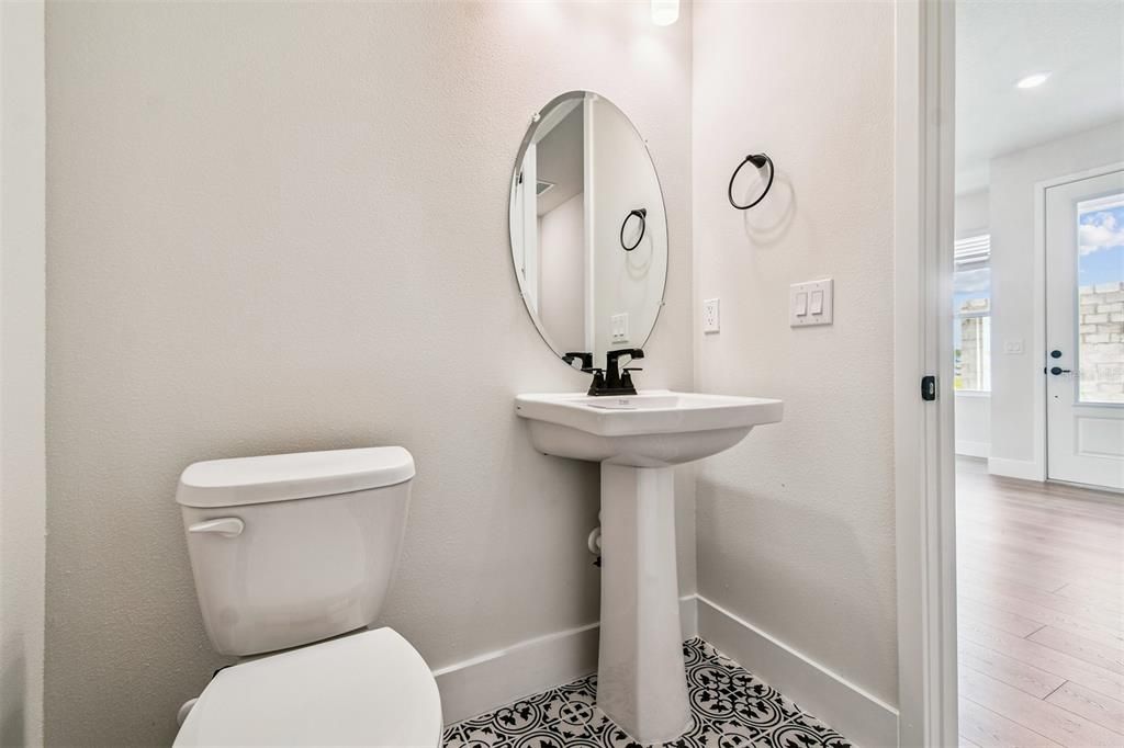 En Venta: $414,990 (3 camas, 2 baños, 2145 Pies cuadrados)