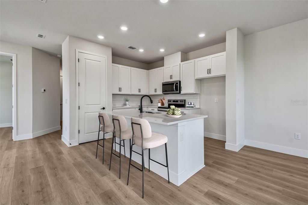 En Venta: $414,990 (3 camas, 2 baños, 2145 Pies cuadrados)